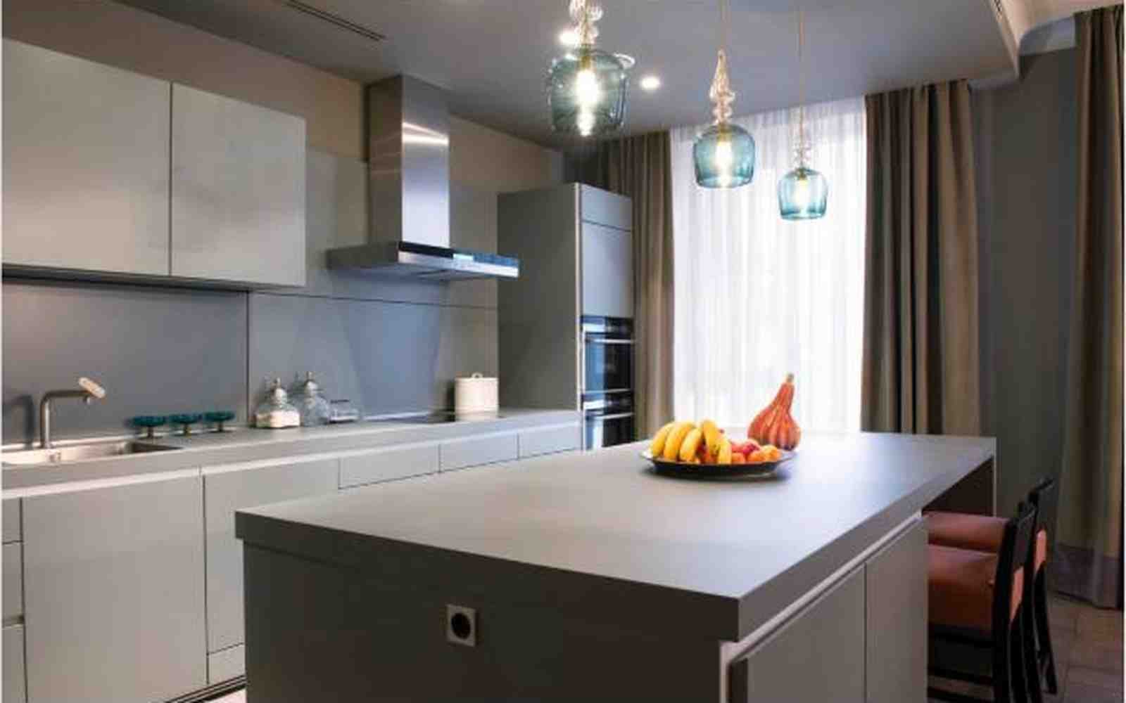 Iluminação de cozinha: como acertar luz geral, de tarefa e de destaque
